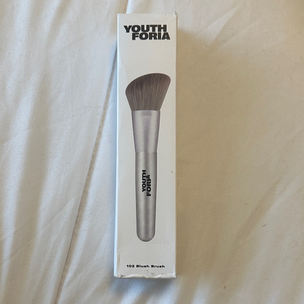 Youth Foria 102 Blush Brush